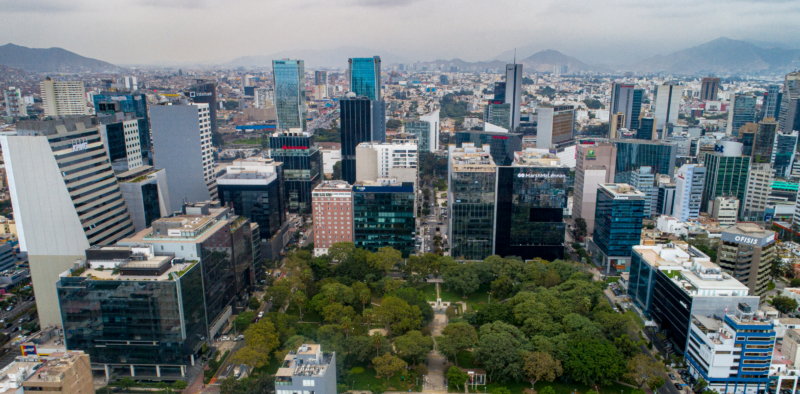 Vista panorámica de las oficinas prime en San Isidro Financiero.